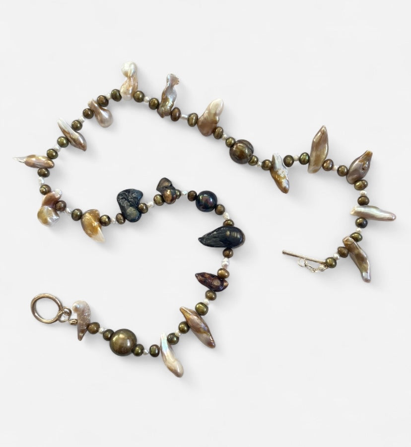 Black and Gold Necklace