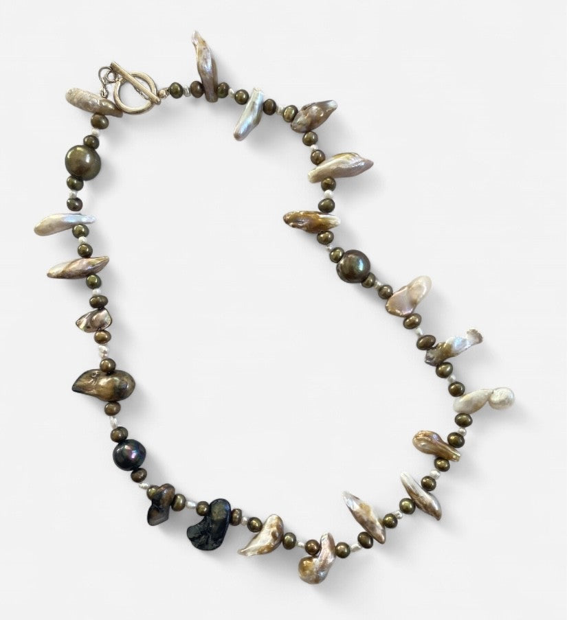 Black and Gold Necklace